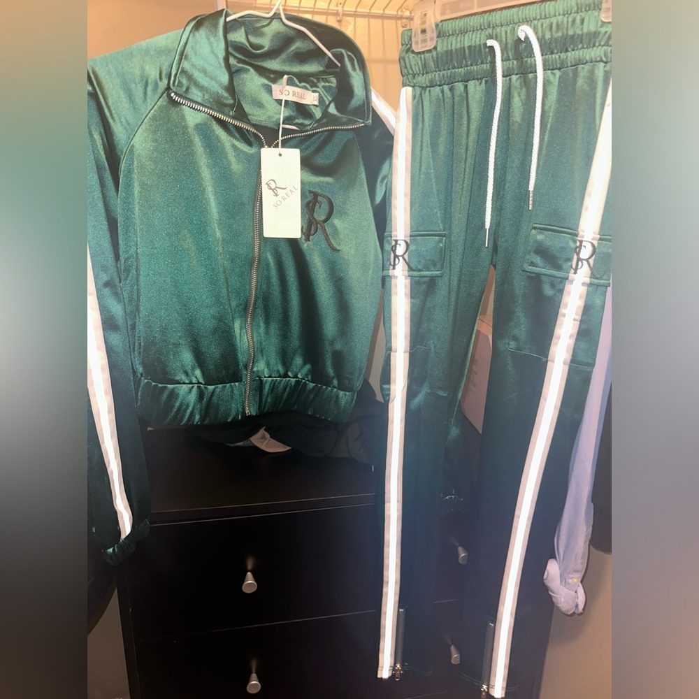 GSUWOO Tracksuit